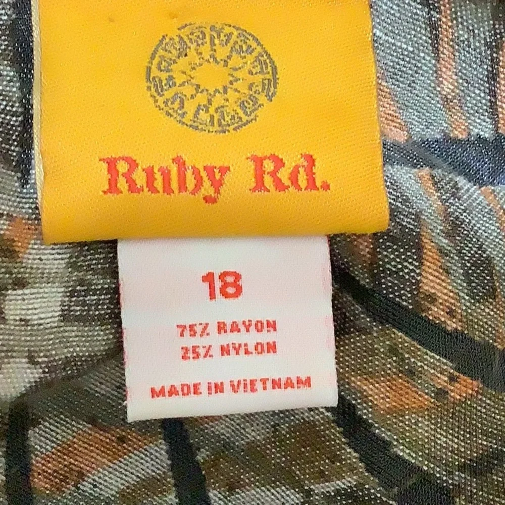 Ruby Rd Button Down Top - Picture 6 of 6